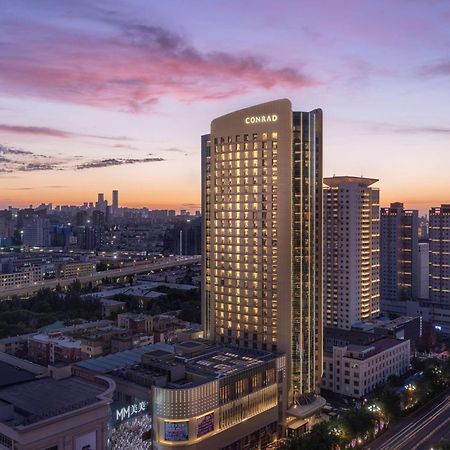 Conrad Urumqi Luaran gambar