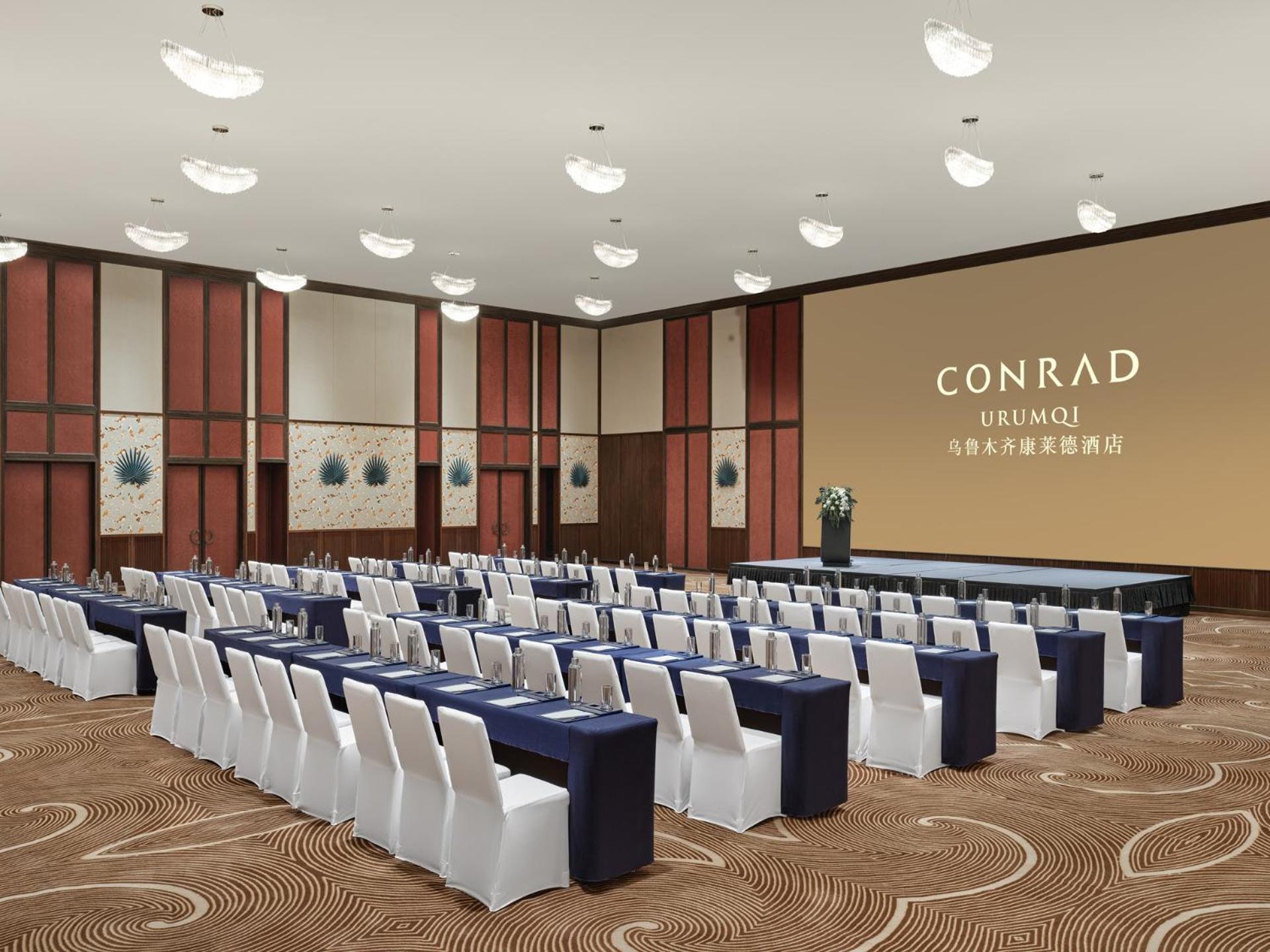 Conrad Urumqi Luaran gambar